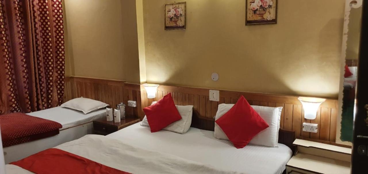 Goroomgo Ankur Lake View Mall Road Nainital - Prime Location With Luxury Room 외부 사진
