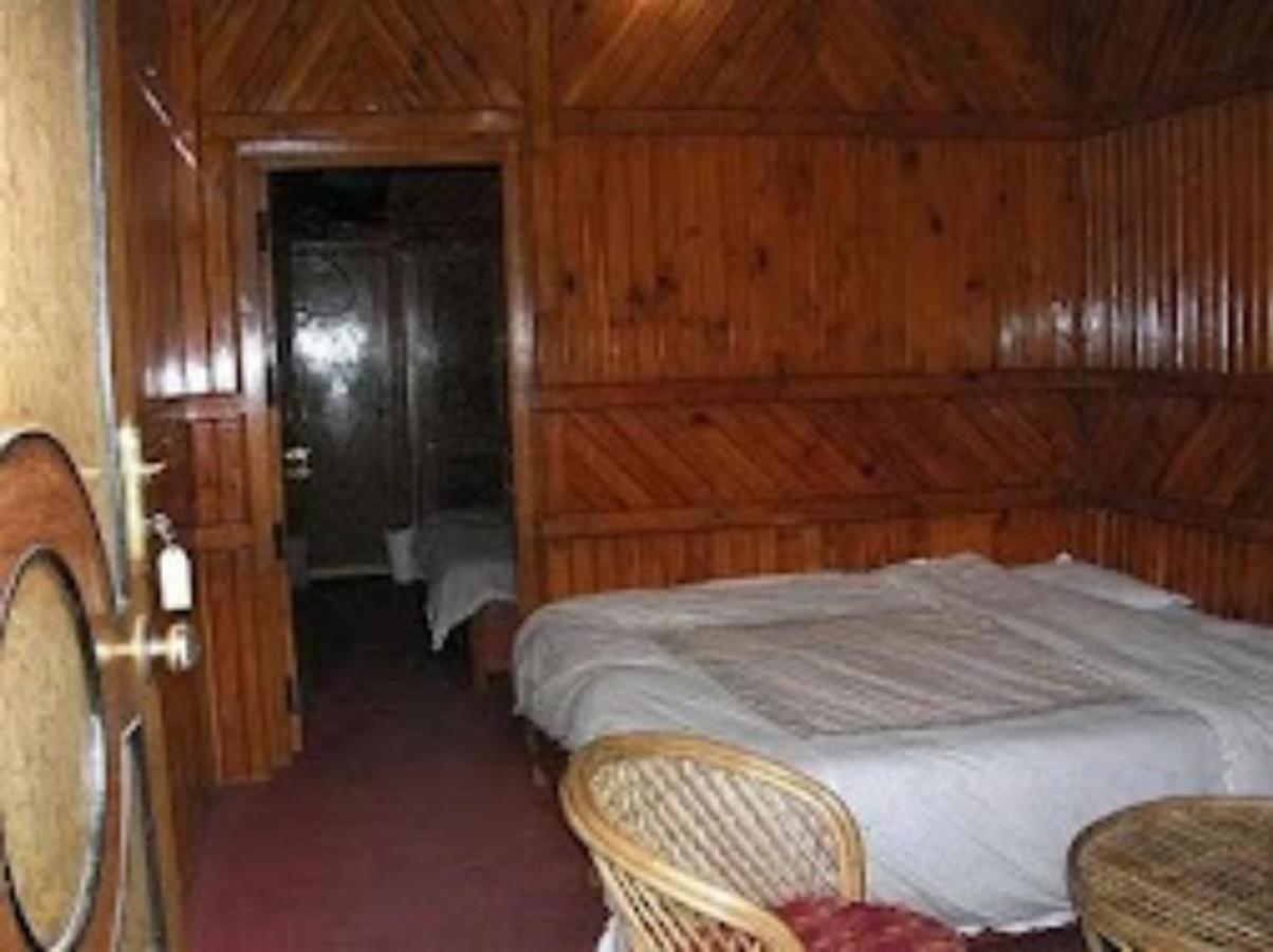 Goroomgo Ankur Lake View Mall Road Nainital - Prime Location With Luxury Room 외부 사진