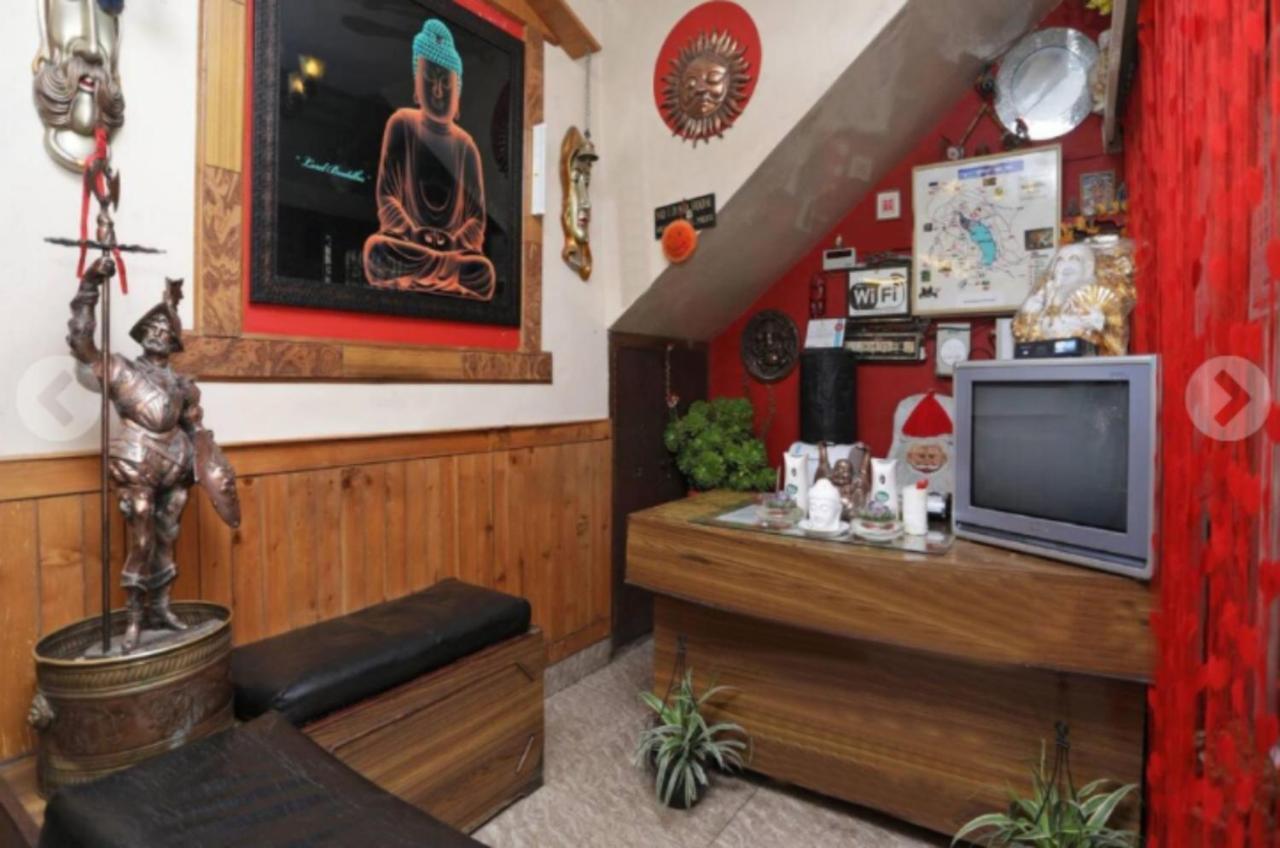 Goroomgo Ankur Lake View Mall Road Nainital - Prime Location With Luxury Room 외부 사진